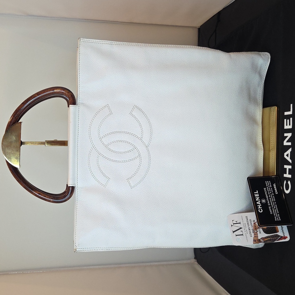 Chanel Ultra Rare Bintage 2000 Caviar Leather/Wood handle Tote w chanel card